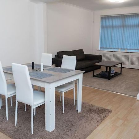 Home In Failsworth Μάντσεστερ Εξωτερικό φωτογραφία