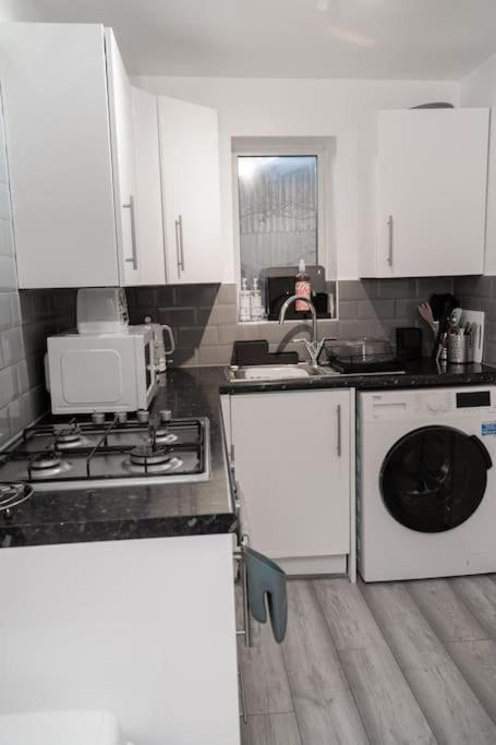 Home In Failsworth Μάντσεστερ Εξωτερικό φωτογραφία